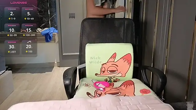 Snapshot of Alittleasaingirl chatting on March 9, 2026, 11:42 pm Alittleasaingirl online show from March 9, 2026, 11:42 pm