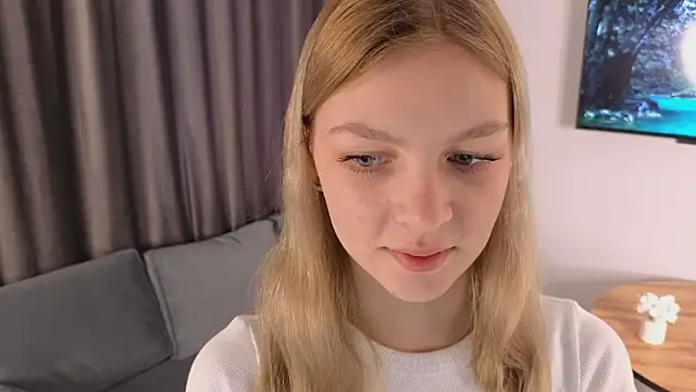 Snapshot of CynthiaaStone chatting on March 22, 2026, 6:06 am CynthiaaStone online show from March 22, 2026, 6:06 am