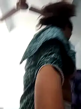 Snapshot of Anushka_Singh0 chatting on March 12, 2026, 4:18 am Anushka Singh0 online show from March 12, 2026, 4:18 am