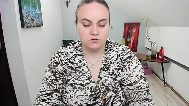 ElviraJoness online show from March 30, 2026, 7:15 pm