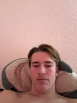 lucaoou online show from February 12, 2026, 12:00 pm