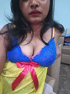 Priya sexy699 online show from July 10, 2026, 4:53 pm