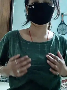 Sexy-Sandhya  online show from March 4, 2026, 7:31 pm