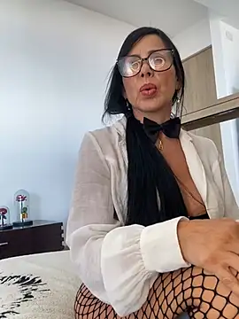 caritoo21 online show from July 28, 2026, 7:39 pm