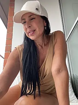 caritoo21 online show from August 6, 2026, 7:49 pm