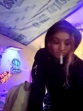 issyamazin online show from April 8, 2026, 3:12 pm