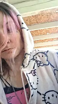 Snapshot of issyamazin chatting on May 3, 2026, 6:25 pm issyamazin online show from May 3, 2026, 6:25 pm