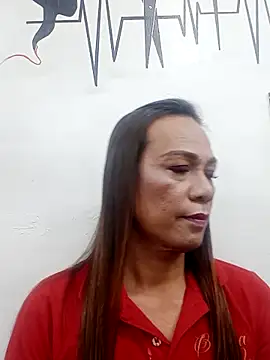 LA Diva fuck me online show from May 5, 2026, 5:04 am