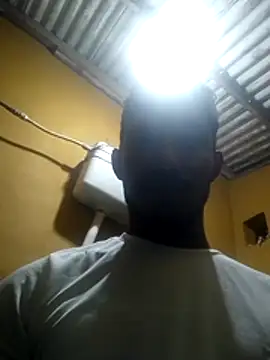 Snapshot of Deniodamasio chatting on February 15, 2026, 6:10 am Deniodamasio online show from February 15, 2026, 6:10 am