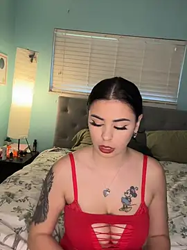 daniella monroe online show from March 3, 2026, 6:14 pm