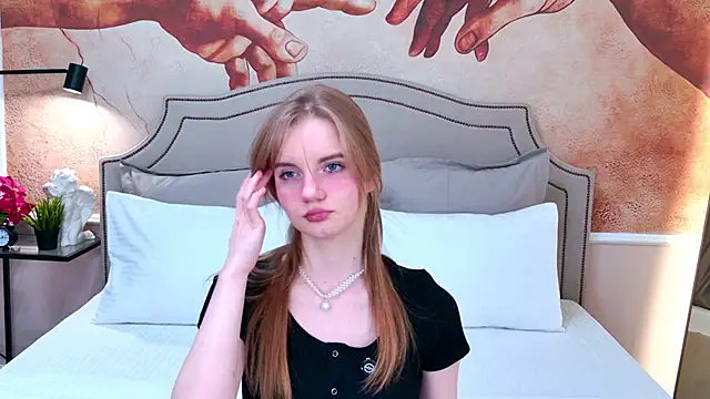 ElfieWhite online show from March 20, 2026, 3:06 pm