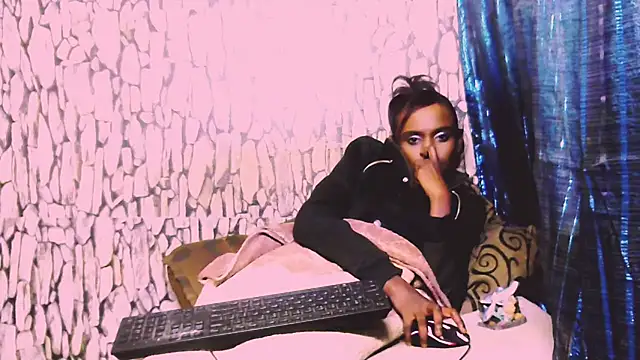 SassyXindian online show from June 14, 2026, 2:24 am