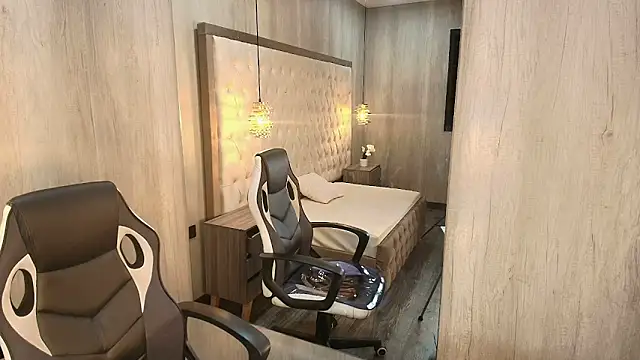 Snapshot of Anya_Volker chatting on March 11, 2026, 12:11 pm Anya Volker online show from March 11, 2026, 12:11 pm