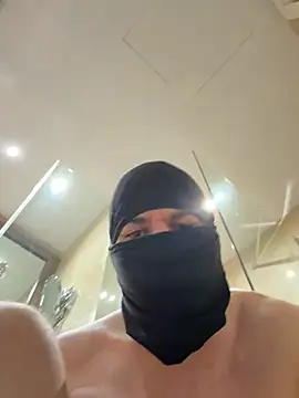 Snapshot of Spaindildoplay chatting on February 17, 2026, 8:04 pm Spaindildoplay online show from February 17, 2026, 8:04 pm