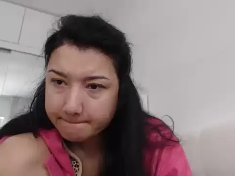 Ashamodel online show from February 14, 2026, 9:17 am