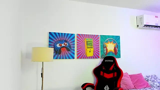 Snapshot of Thomas_walker14 chatting on February 25, 2026, 12:37 pm Thomas walker14 online show from February 25, 2026, 12:37 pm