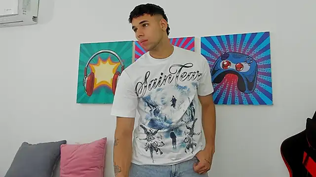 Snapshot of Thomas_walker14 chatting on March 24, 2026, 1:05 pm Thomas walker14 online show from March 24, 2026, 1:05 pm