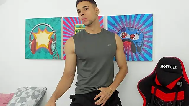 Snapshot of Thomas_walker14 chatting on March 31, 2026, 12:49 pm Thomas walker14 online show from March 31, 2026, 12:49 pm