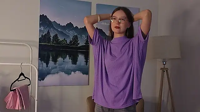 AlisaSyers online show from February 13, 2026, 6:31 am