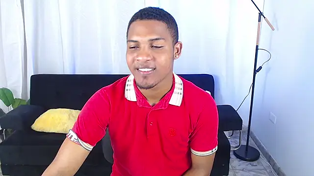 MaxCum18  online show from February 16, 2026, 1:51 pm