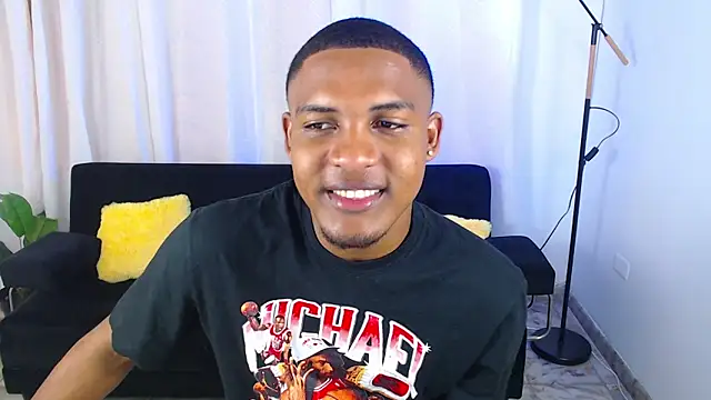 MaxCum18  online show from February 20, 2026, 1:55 pm