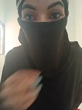 Snapshot of aminaa_ chatting on July 14, 2026, 7:30 pm aminaa online show from July 14, 2026, 7:30 pm