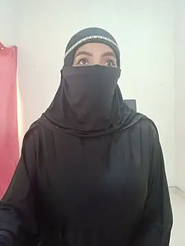 Snapshot of aminaa_ chatting on July 21, 2026, 6:43 pm aminaa online show from July 21, 2026, 6:43 pm