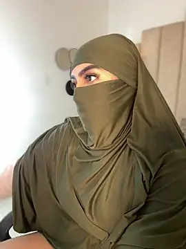 Snapshot of rashaaa_ chatting on March 25, 2026, 4:40 am rashaaa online show from March 25, 2026, 4:40 am