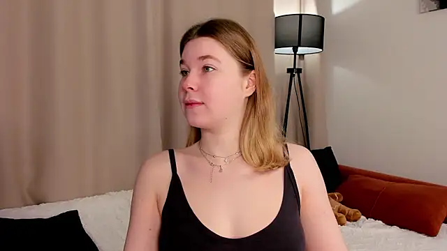 MaraaSwan online show from March 18, 2026, 3:53 am