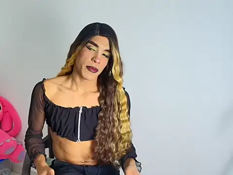 Snapshot of DollsKiara chatting on April 5, 2026, 1:58 am DollsKiara online show from April 5, 2026, 1:58 am