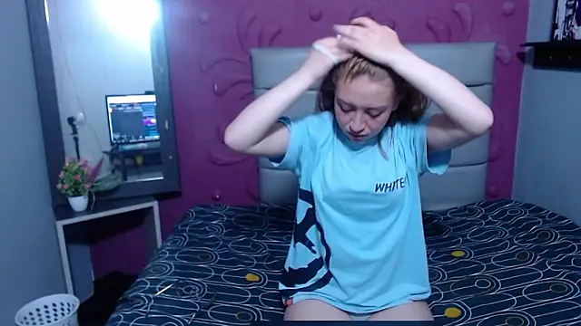 casandraroberthrs707 online show from March 26, 2026, 8:03 pm