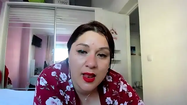 Snapshot of EVELYNA88 chatting on April 6, 2026, 9:10 am EVELYNA88 online show from April 6, 2026, 9:10 am