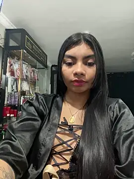 Snapshot of eimmy__skinny chatting on April 12, 2026, 12:15 am eimmy skinny online show from April 12, 2026, 12:15 am