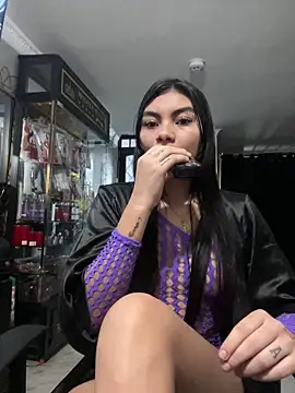 Snapshot of eimmy__skinny chatting on April 13, 2026, 2:28 am eimmy skinny online show from April 13, 2026, 2:28 am