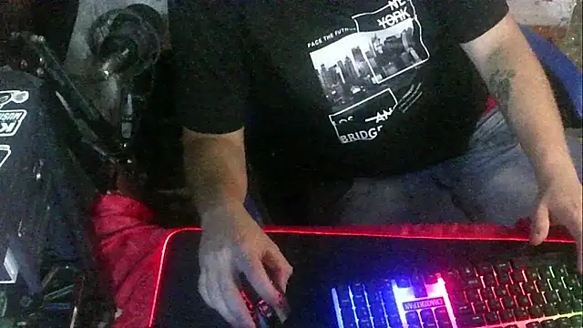 ELROJO667 online show from February 13, 2026, 2:29 am