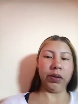 esmeralda08 online show from February 16, 2026, 2:24 pm