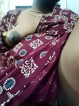 tamilkaviya431 online show from March 19, 2026, 4:38 am