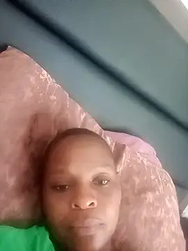 Snapshot of Kwanzoo chatting on February 14, 2026, 7:49 am Kwanzoo online show from February 14, 2026, 7:49 am