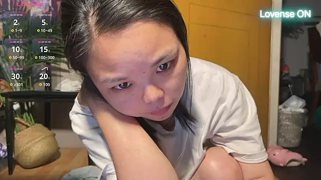 xiaosu22 online show from May 12, 2026, 1:03 am