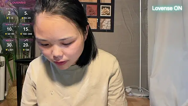 xiaosu22 online show from May 13, 2026, 9:06 am