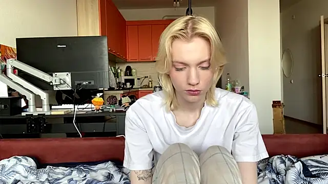 HirokoMassengills online show from March 27, 2026, 8:26 am