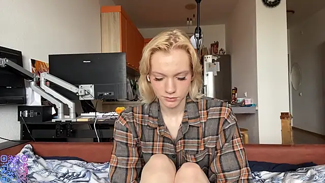 HirokoMassengills online show from March 30, 2026, 4:46 am