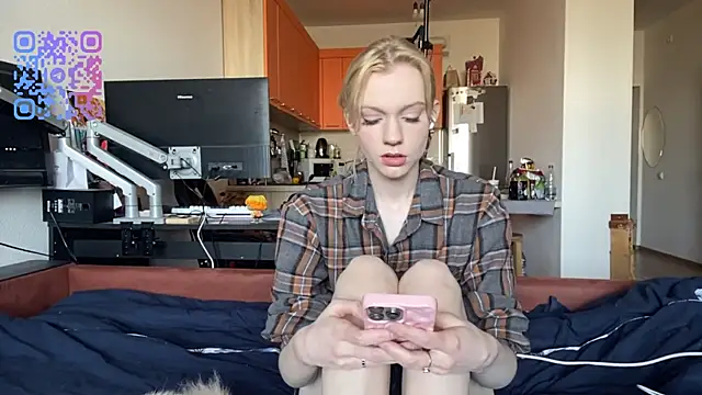 HirokoMassengills online show from April 2, 2026, 4:43 am