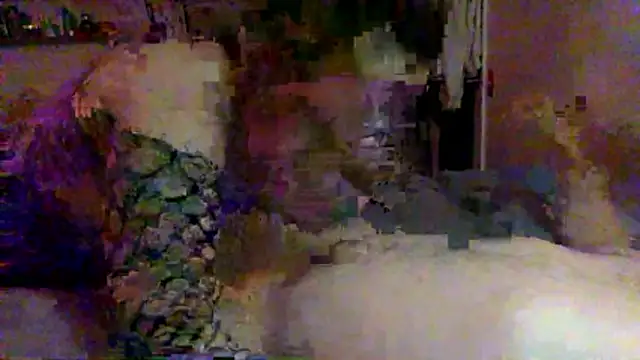 Snapshot of BrattyGirl2424 chatting on May 8, 2026, 6:52 am BrattyGirl2424 online show from May 8, 2026, 6:52 am