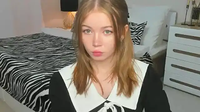 Violetta  Dreams online show from May 9, 2026, 6:13 pm