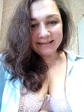 Snapshot of Susan8421 chatting on March 13, 2026, 5:58 am Susan8421 online show from March 13, 2026, 5:58 am