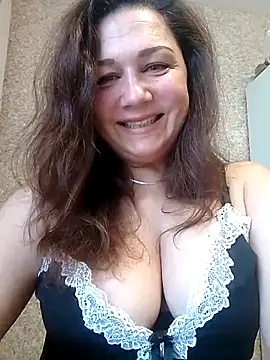 Snapshot of Susan8421 chatting on April 21, 2026, 5:25 am Susan8421 online show from April 21, 2026, 5:25 am