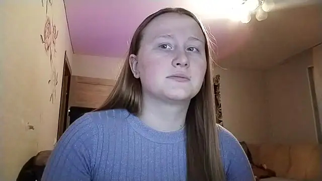 AnikaLipps online show from April 11, 2026, 10:47 pm