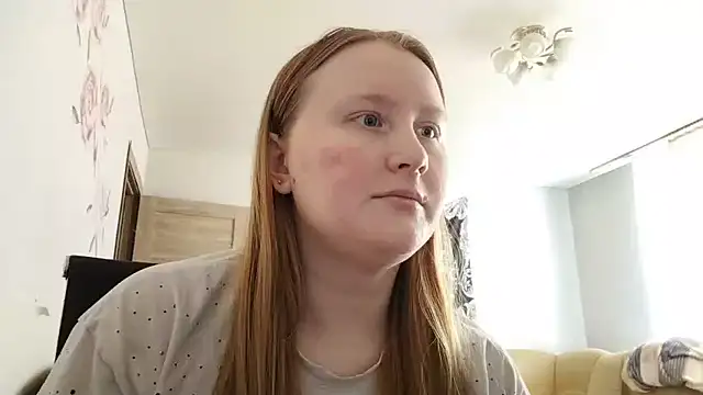 AnikaLipps online show from May 19, 2026, 12:55 pm