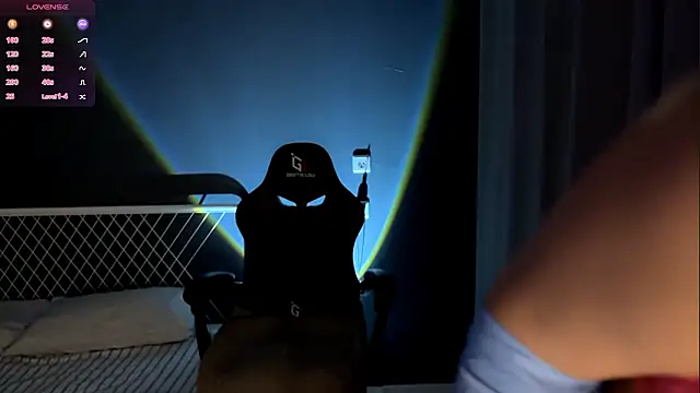 Miabby3 online show from March 20, 2026, 5:51 pm